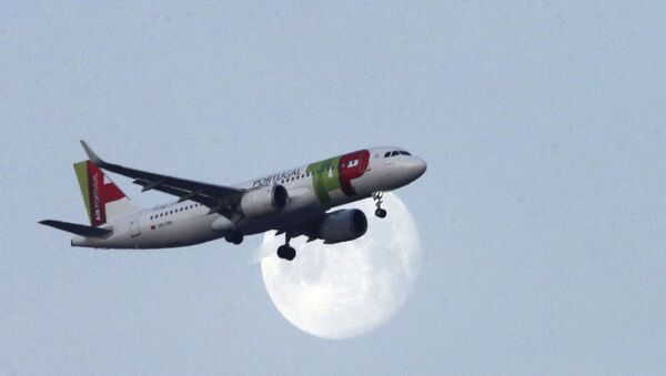 Avião da TAP se aproxima de Lisboa. - Sputnik Brasil