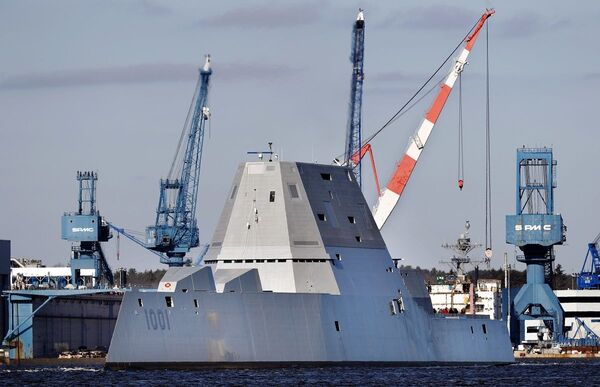 'Devem ser reformulados': NI questiona concepção dos custosos destróieres Zumwalt da Marinha dos EUA - Sputnik Brasil
