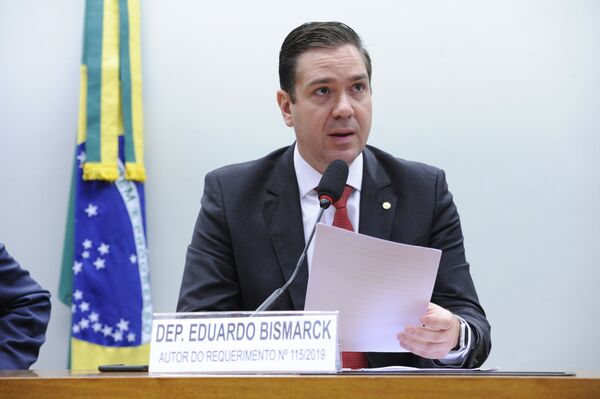 Regulamentar Inteligência Artificial pode ajudar entrada do Brasil na OCDE, diz deputado Regulamentar Inteligência Artificial pode ajudar entrada do Brasil na OCDE, diz deputado - Sputnik Brasil