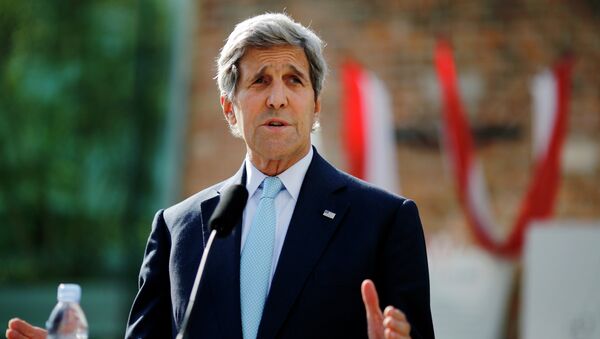 U.S. Secretary of State John Kerry delivers a statement on the Iran talks in Vienna, Austria, Sunday, July 5, 2015 - Sputnik Brasil