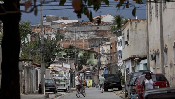 Vista de uma das ruas da Cidade de Deus, favela do Rio de Janeiro, em 2016. - Sputnik Brasil