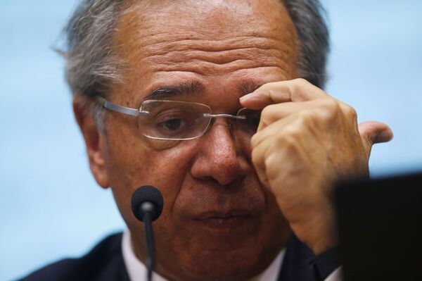 Alta do dólar é a próxima dor de cabeça da economia mundial, diz mídia - Sputnik Brasil