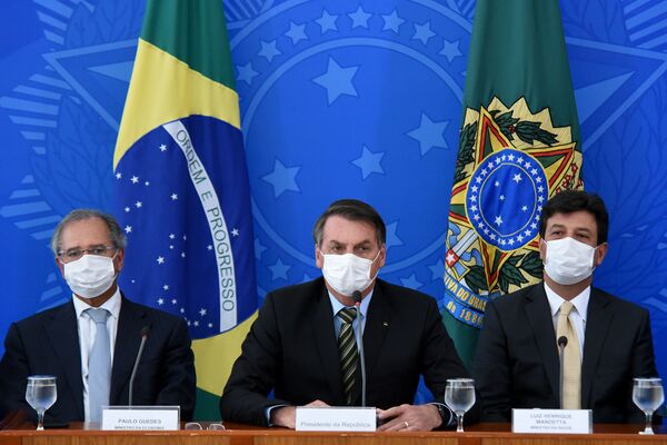 Pacote de Paulo Guedes contra crise econômica é insuficiente, dizem economistas - Sputnik Brasil