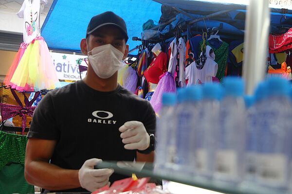 Uso em massa de álcool em gel pode criar superbactéria e cenário de 'Armagedom', alerta pesquisador - Sputnik Brasil