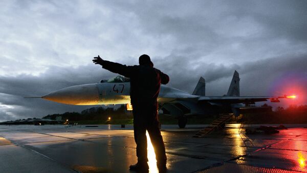 Caça Su-27 recebendo autorização para decolagem (imagem referencial) - Sputnik Brasil