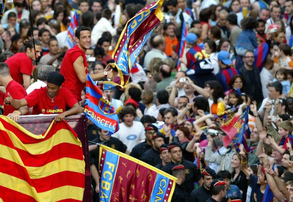 Caso de saúde? Espanha quer fim da publicidade de apostas esportivas e notifica 25 clubes de futebol - Sputnik Brasil