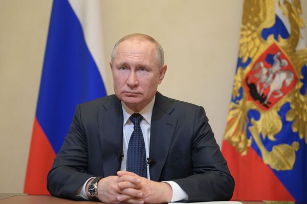 Putin sobre eleições dos EUA: vemos 'retórica antirrussa' no discurso de Biden - Sputnik Brasil