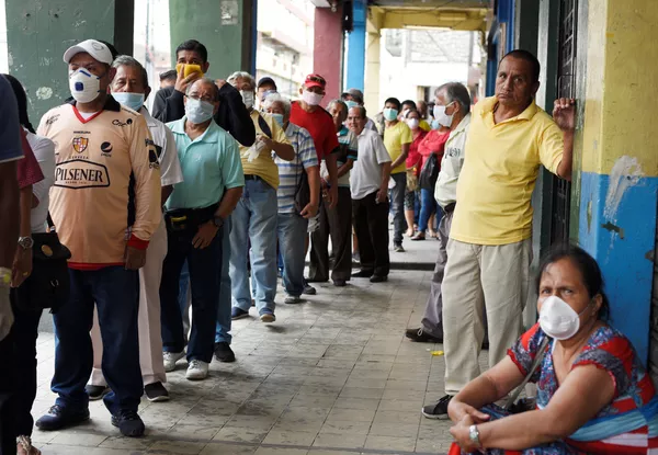 'Somos agora um dos piores exemplos do mundo', diz Correa sobre situação no Equador ante COVID-19 'Somos agora um dos piores exemplos do mundo', diz Correa sobre situação no Equador ante COVID-19 - Sputnik Brasil
