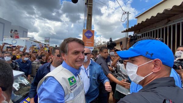 'Gripezinha' testa 'histórico de atleta': Bolsonaro irá recuar após infecção pela COVID-19? 'Gripezinha' testa 'histórico de atleta': Bolsonaro irá recuar após infecção pela COVID-19? - Sputnik Brasil