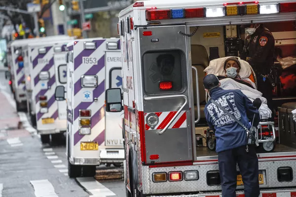Сerca de 90% dos pacientes ventilados em Nova York por COVID-19 morrem, revela estudo Сerca de 90% dos pacientes ventilados em Nova York por COVID-19 morrem, revela estudo - Sputnik Brasil
