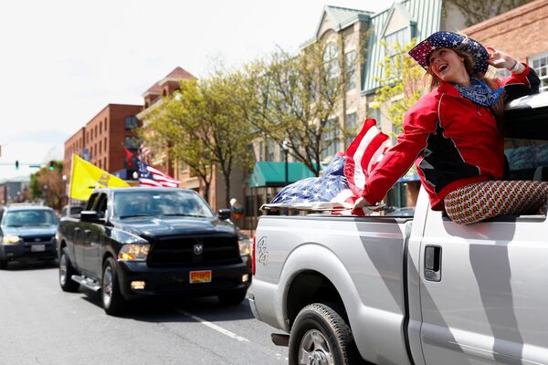 Assim como no Brasil, cidades dos EUA têm manifestações contra medidas de isolamento - Sputnik Brasil
