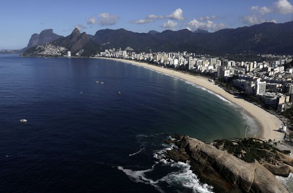 Vista aérea da Praia de Ipanema durante pandemia do coronavírus, no Rio de Janeiro, Brasil, 26 de março de 2020 - Sputnik Brasil