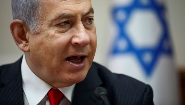 Premiê israelense Benjamin Netanyahu fala enquanto preside à reunião semanal do gabinete em Jerusalém, 8 de março de 2020 (foto de arquivo) - Sputnik Brasil