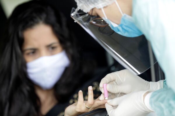 Bióloga russa explica razão de resultados falsos negativos em alguns testes de coronavírus - Sputnik Brasil