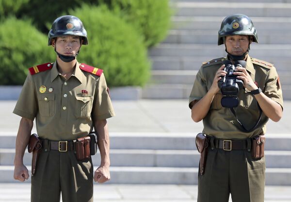 Embaixador em exercício da Coreia do Norte no Kuwait desertou para Coreia do Sul, revela legislador - Sputnik Brasil