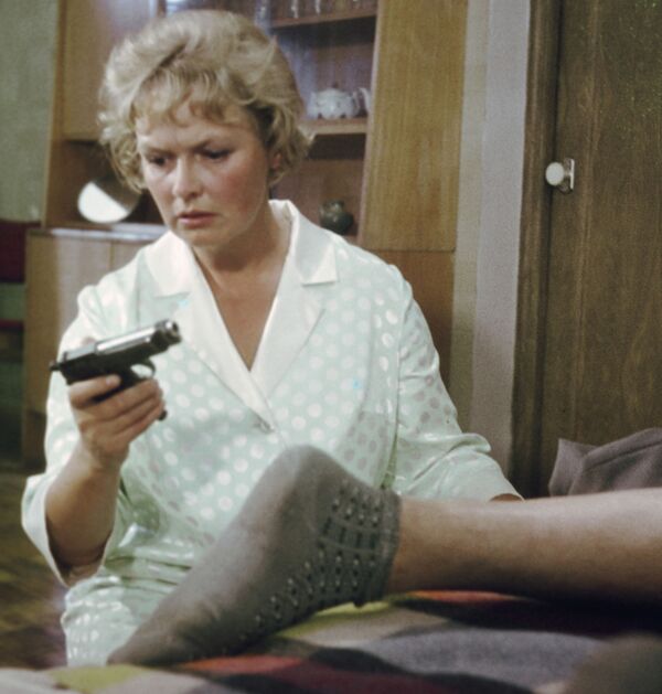 Quarentena com Sputnik Brasil: 'Braço de Diamante' é tesouro escondido da comédia soviética - Sputnik Brasil