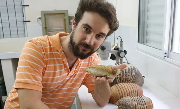Raridade subterrânea: surgem FOTOS de fóssil do menor tatu do mundo Raridade subterrânea: surgem FOTOS de fóssil do menor tatu do mundo - Sputnik Brasil