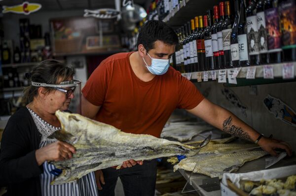 Com parabéns de Trump e pedido de ajuda de Manaus, Portugal começa plano de desconfinamento - Sputnik Brasil