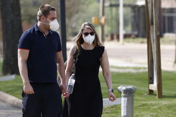 EUA chegam a 85 mil mortes por COVID-19 e 1,4 milhão de infectados - Sputnik Brasil