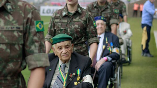 Reservistas da Segunda Guerra Mundial são homenageados no Estádio Mineirão, Belo Horizonte, Brasil, 16 de fevereiro de 2020 - Sputnik Brasil