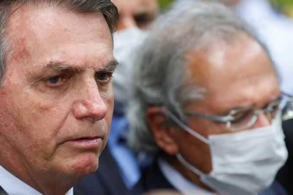 Bolsonaro vive 'grande ilusão', diz analista sobre pressão por retomada da economia Bolsonaro vive 'grande ilusão', diz analista sobre pressão por retomada da economia - Sputnik Brasil