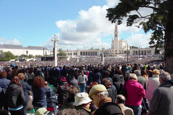 13 de maio sem peregrinos: pela 1ª vez na história, santuário de Fátima fica vazio na data 13 de maio sem peregrinos: pela 1ª vez na história, santuário de Fátima fica vazio na data - Sputnik Brasil