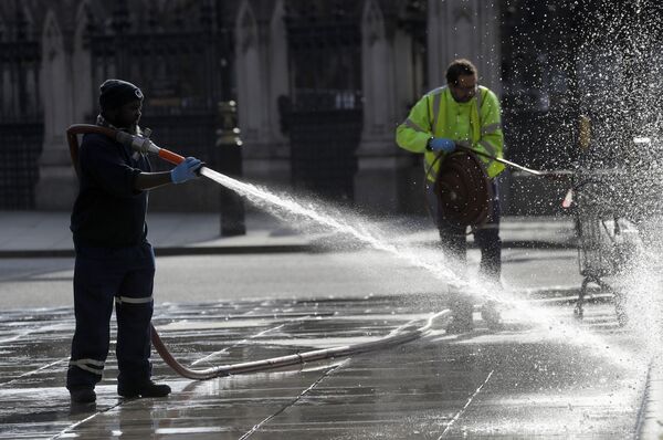 Reino Unido tem consumo de energia mais baixo em dias úteis desde 1982 - Sputnik Brasil