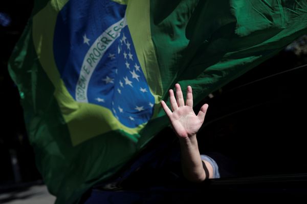 Bolsonaro garante que haverá outras operações da PF no Brasil, após caso contra Witzel Bolsonaro garante que haverá outras operações da PF no Brasil, após caso contra Witzel - Sputnik Brasil
