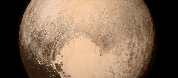 Plutão, foto divulgada em 13 de julho pela NASA - Sputnik Brasil