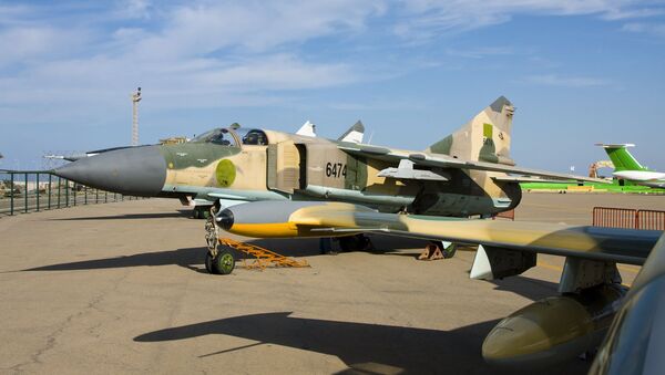 Caça líbio MiG-23MS (imagem de arquivo) - Sputnik Brasil