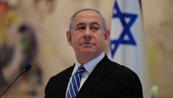 Primeiro-ministro de Israel, Benjamin Netanyahu, durante reunião de gabinete em Jerusalém, 24 de maio de 2020  - Sputnik Brasil