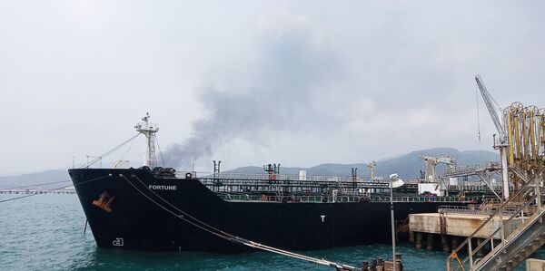 Navio iraniano desafia sanções dos EUA e chega à Venezuela, segundo mídia - Sputnik Brasil