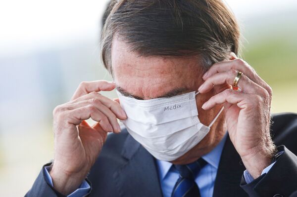 Maioria dos brasileiros defende que escolas devem permanecer fechadas, diz pesquisa - Sputnik Brasil