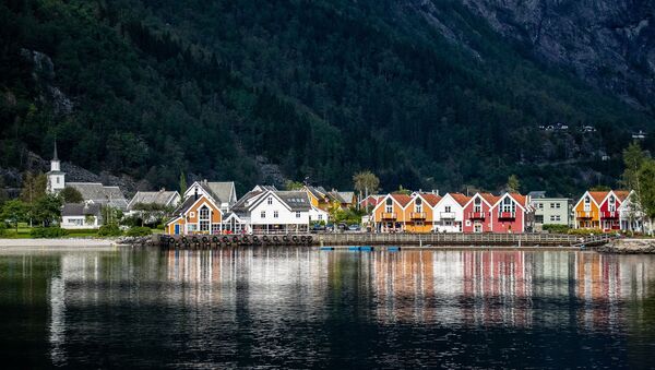 Casas na costa da Noruega (imagem referencial) - Sputnik Brasil