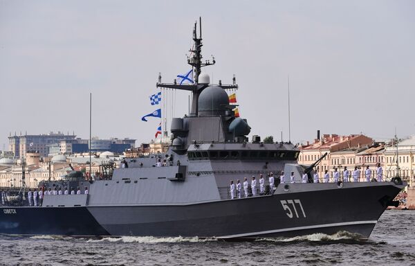 Destruidor de armadas: pequeno mas poderoso navio lança-mísseis já está em testes na Rússia - Sputnik Brasil