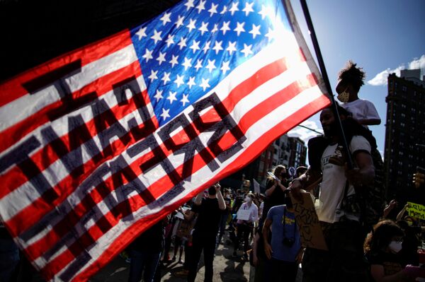 Manhã com Sputnik Brasil: destaques desta segunda-feira, 8 de junho - Sputnik Brasil