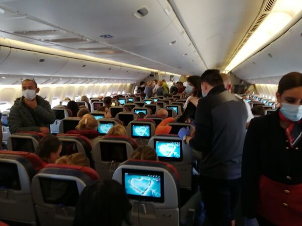 'Não sabíamos quando retornar': como foi o voo de repatriação de cidadãos russos do Brasil (FOTOS) 'Não sabíamos quando retornar': como foi o voo de repatriação de cidadãos russos do Brasil (FOTOS) - Sputnik Brasil