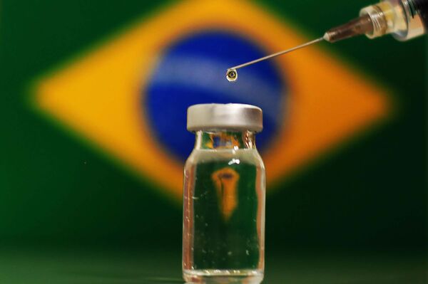 SP fará distribuição local da CoronaVac se governo federal não fechar parceria, diz secretário - Sputnik Brasil