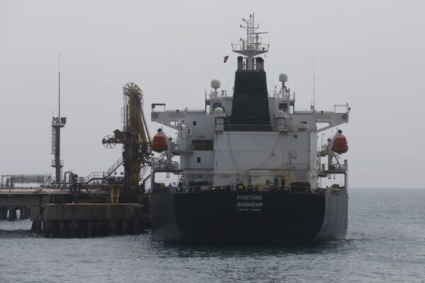 Apesar das sanções dos EUA, Irã envia navio para carregar petróleo da Venezuela, afirma mídia Apesar das sanções dos EUA, Irã envia navio para carregar petróleo da Venezuela, afirma mídia - Sputnik Brasil