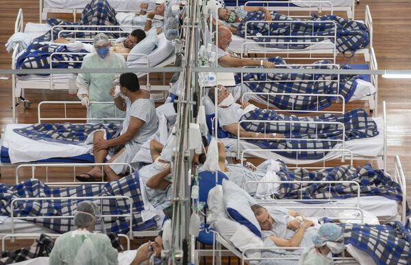 COVID-19: desrespeito ao isolamento no Brasil é 'histórico' e 'patológico', revela psicanalista COVID-19: desrespeito ao isolamento no Brasil é 'histórico' e 'patológico', revela psicanalista - Sputnik Brasil