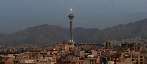 Torre Milad em Teerã - Sputnik Brasil