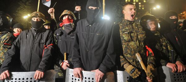 Membros do grupo ultranacionalista ucraniano Setor de Direita Membros do grupo ultranacionalista ucraniano Setor de Direita - Sputnik Brasil