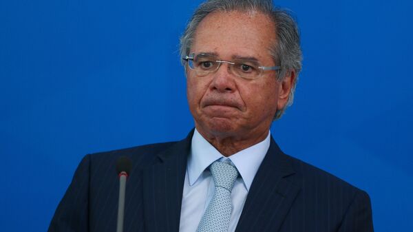 O ministro da Economia, Paulo Guedes, durante coletiva de imprensa no palácio do Planalto em 31 de março de 2020. - Sputnik Brasil