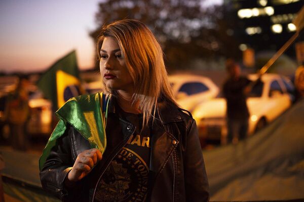 Ativista do movimento 300 do Brasil, Sara Winter, é presa pela PF em Brasília - Sputnik Brasil