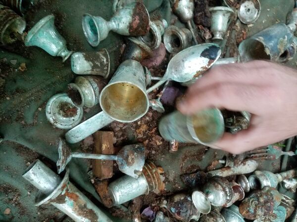 Tesouro da 2ª Guerra Mundial encontrado em ruínas de castelo do século XIV (FOTOS) - Sputnik Brasil