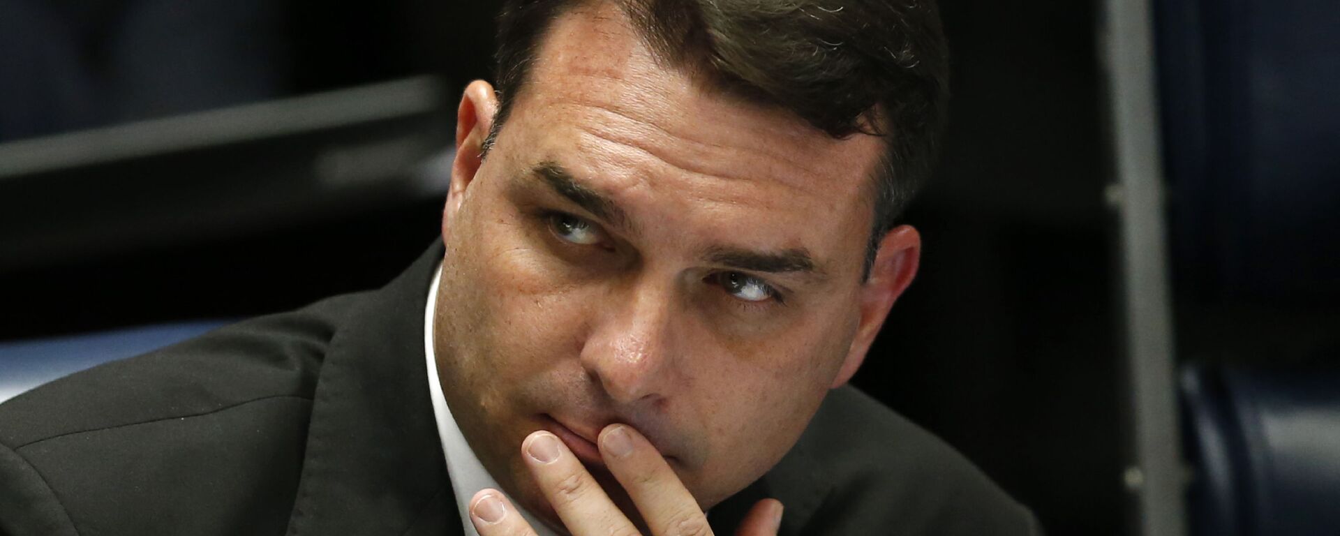 O senador Flávio Bolsonaro (Republicanos-RJ) durante sessão no plenário. - Sputnik Brasil, 1920, 11.04.2026
