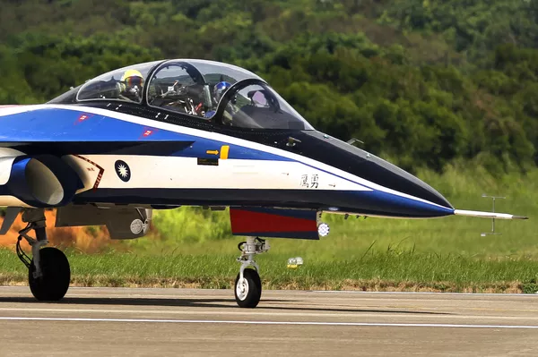 Procurando autossuficiência militar, Taiwan apresenta seu novo avião de treino (FOTOS) Procurando autossuficiência militar, Taiwan apresenta seu novo avião de treino (FOTOS) - Sputnik Brasil