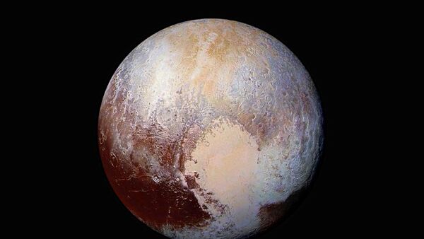 Imagem de Plutão composta por quatro fotos do satélite LORRI da New Horizons - Sputnik Brasil