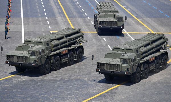 Especialista: Parada da Vitória 'majestosa e poderosa' mostrou força das novas armas russas (FOTOS) - Sputnik Brasil