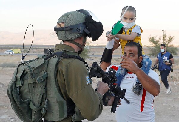 Manhã com Sputnik Brasil: destaques desta quinta-feira, 25 de junho - Sputnik Brasil